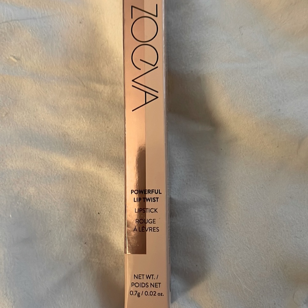 Zoeva lipstick